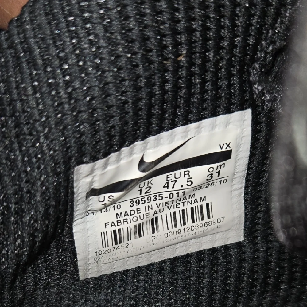 Air Max Nike Black and Cream Men's Sneakers
